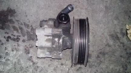 Насос гур лендровер дискавери-3