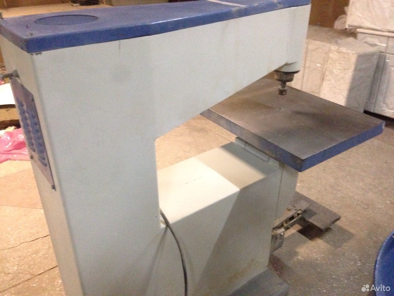 Milling machine for wood