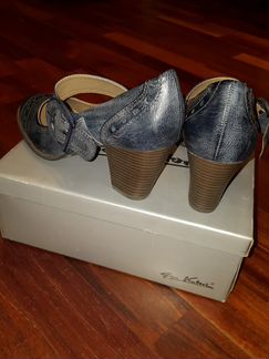Новые туфли на р.38-39 Gino Ventori