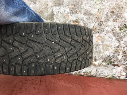 Pirelli ICE zero 245/45 R18