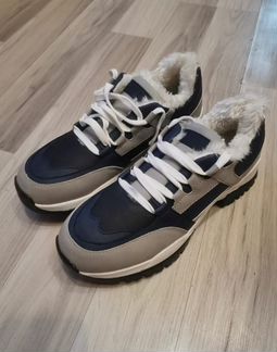 Зимние кроссовки