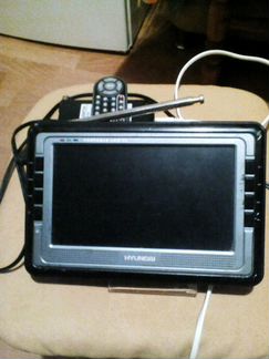 Портативный LCD телевизор Hyundai H-LCD703