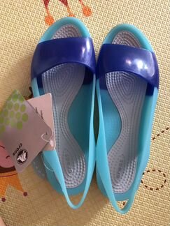 Босоножки crocs новые