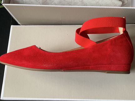 Туфли замшевые, новые, 38 размер Tamaris