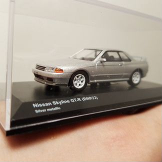 Nissan Skyline GT-R BNR32 Kyosho 1:64резина
