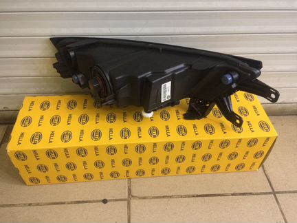 Противотуманная фара Skoda Rapid Шкода Рапид Реста