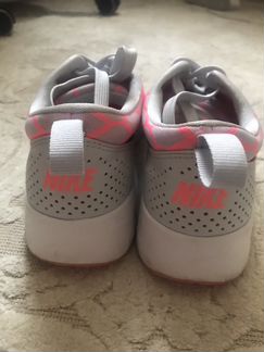 Кроссовки Nike