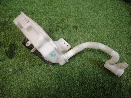 Бачок омывателя Volkswagen Touran 2006-2010