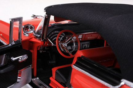 1/18 1956 Mercury Montclair Convertible SunStar