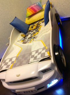 Кроватка-машина