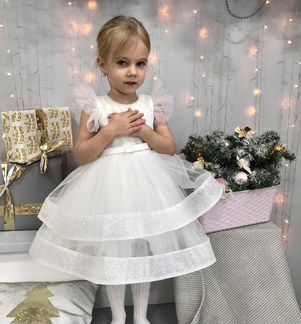 Платье для девочки новое