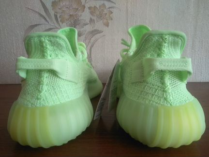 Кроссовки Adidas Yeezy Boost 350 V2