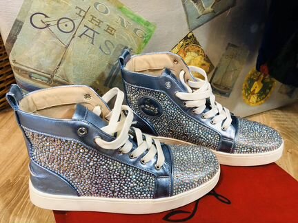 Кеды(стразы) новые кожа снаружи и внутри