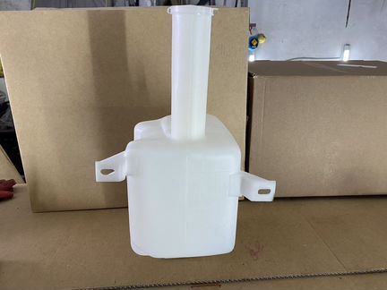 Бачок омывателя Mitsubishi Mirage / Lancer