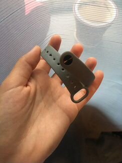 Продаю Xiaomi Miband 2