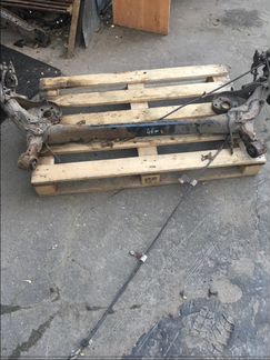 Балка задняя Тойота Аурис Toyota auris Corolla
