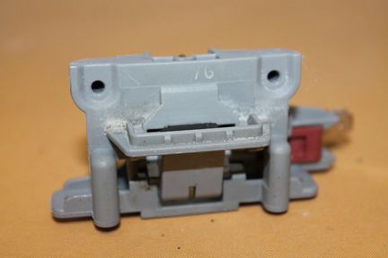 Устройство блокировки Ariston C00274116 бу. 5560