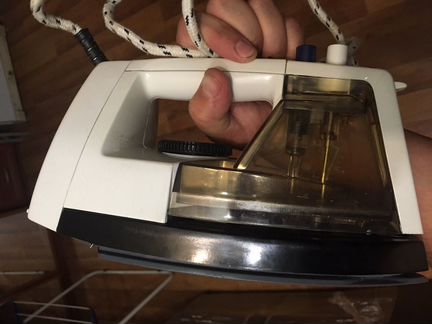 Утюг impact 1000W