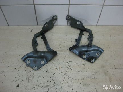 Петли капота 7L6823301B VW Touareg 2002-2010