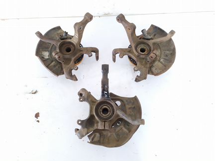 Поворотный кулак правый VW Golf 3 Vento 1991-1997