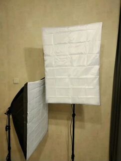 Два софтбокса с лампами