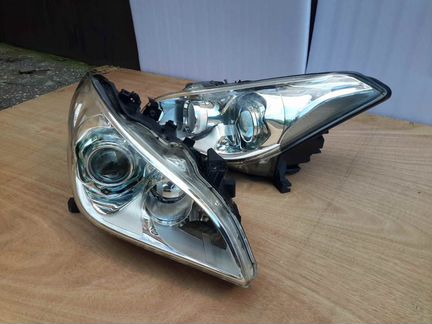 Фары на Инфинити м25 м37 оригинал