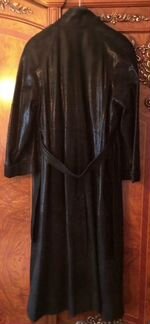 Пальто кожаное с лазерной обработкой