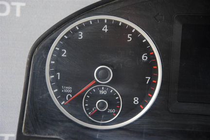 Комбинация приборов VW Tiguan 2011)