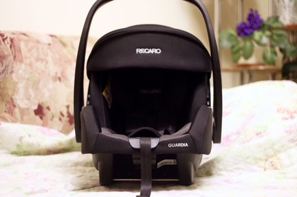 Автомобильное кресло Recaro