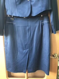 Женский костюм с юбкой