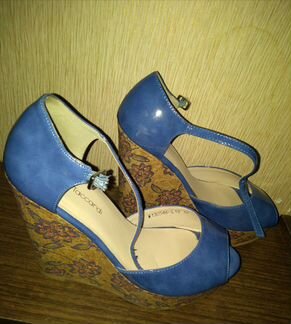 Босоножки женские