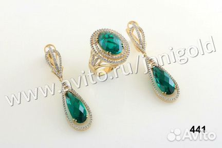 Золотой комплект с бриллиантами женское