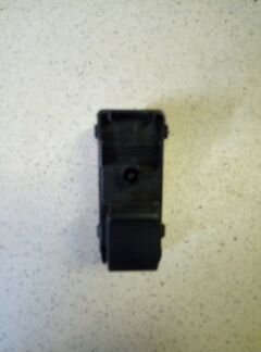 Кнопка стеклоподъемника задняя левая Mazda 3 BM Z6