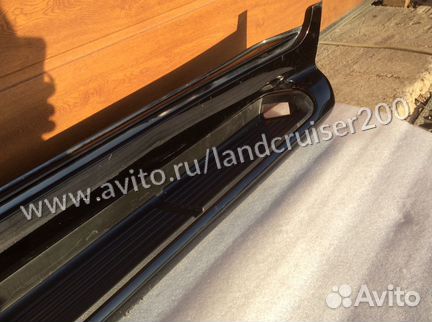 Левый порог Land Cruiser 200