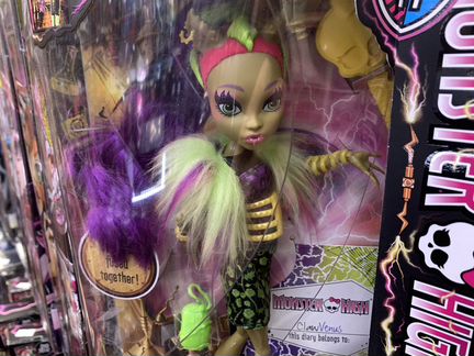 Кловенус фрики Монстр Хай кукла в коробке