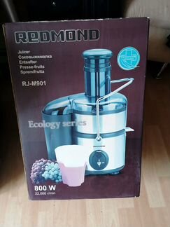 Соковыжималка Redmond RJ-M901