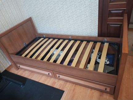 Cтенка с кроватью (сп. место 0,8х1,9м) подросткам