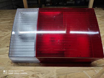 Фонарь внутренний левый audi 100 c4