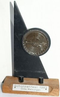 Приз соревнований по стрельбе 1983.фрг