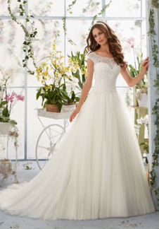 Свадебное платье кружевное А-силуэта Mori Lee 5403