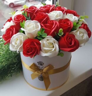 Букеты из мыльных роз