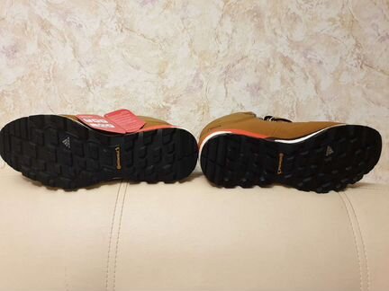 Ботинки Adidas 43,5p.новые