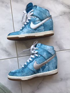 Кроссовки Nike
