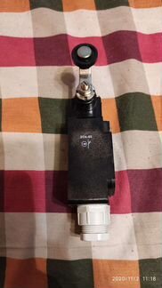 Концевой выключатель Telemecanique XCK-S