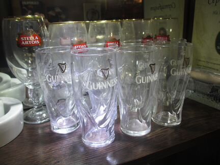Пивные бокалы Stella Artois, Guinness