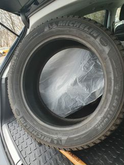 Michelen Latitude 235/55R19
