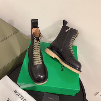 Полусапоги Bottega Veneta на шнуровке черные