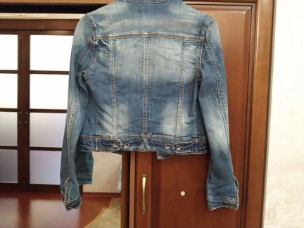 Куртка джинсовая