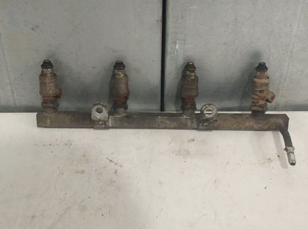 Рейка топливная (рампа) Chevrolet Lacetti J200 1.6