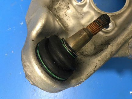 Кулак передний правый Bmw 5-Я Серия F10 N55 2014